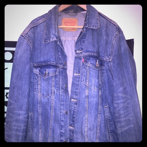 Levi's Other - Levi jean jacket 🧥 xl (x-tra large) like new.